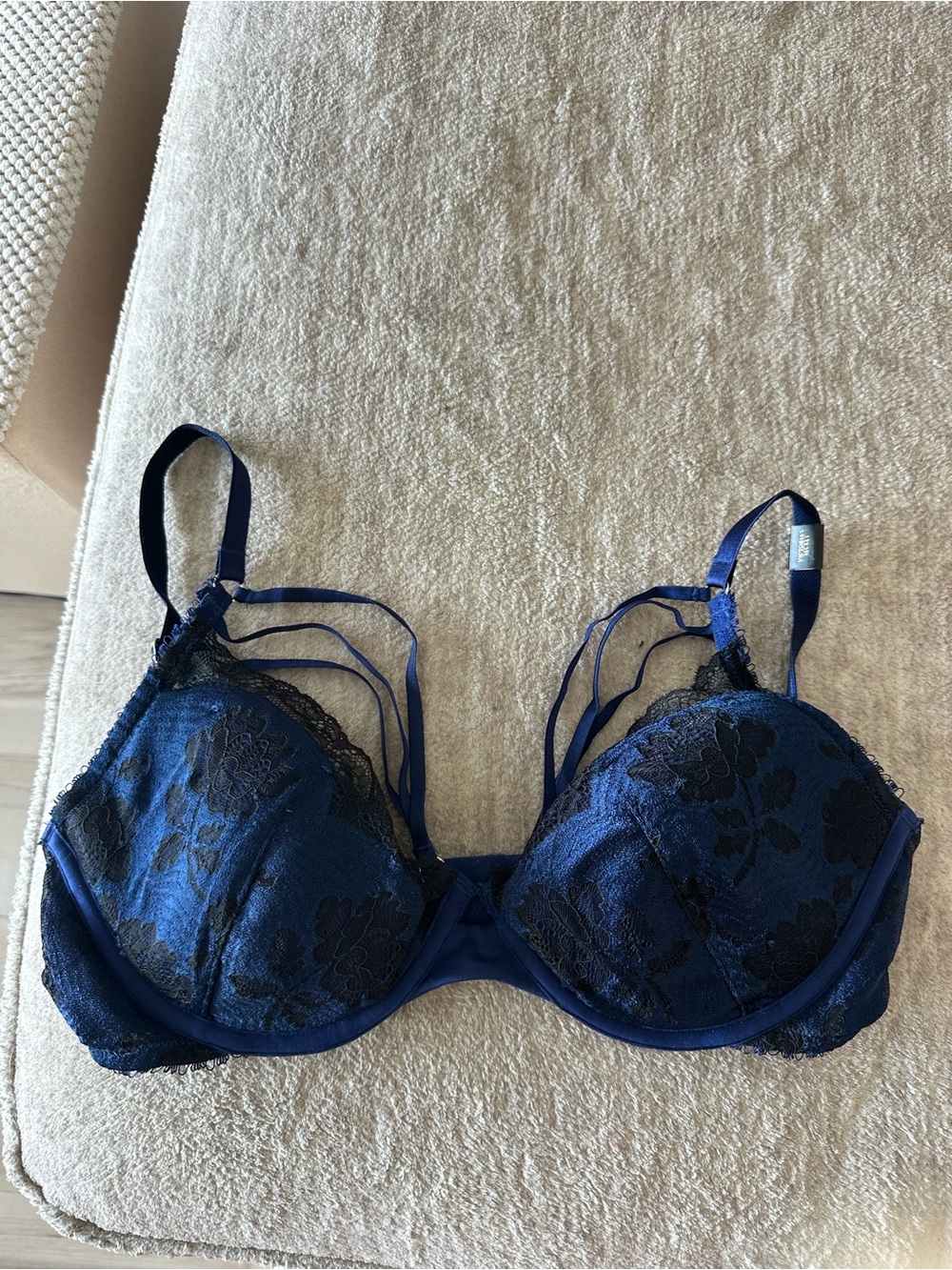 Victoria's Secret Navy Blue Lace Underwire Bra